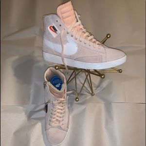 Nike WMNS Blazer Mid Rebel XX